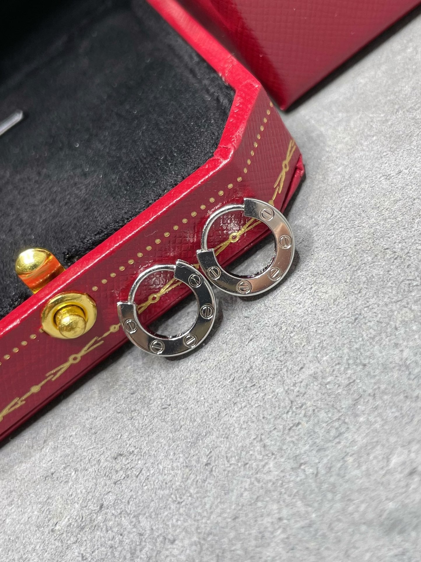¡®Dream¡¯LOVE MINI EARRINGS