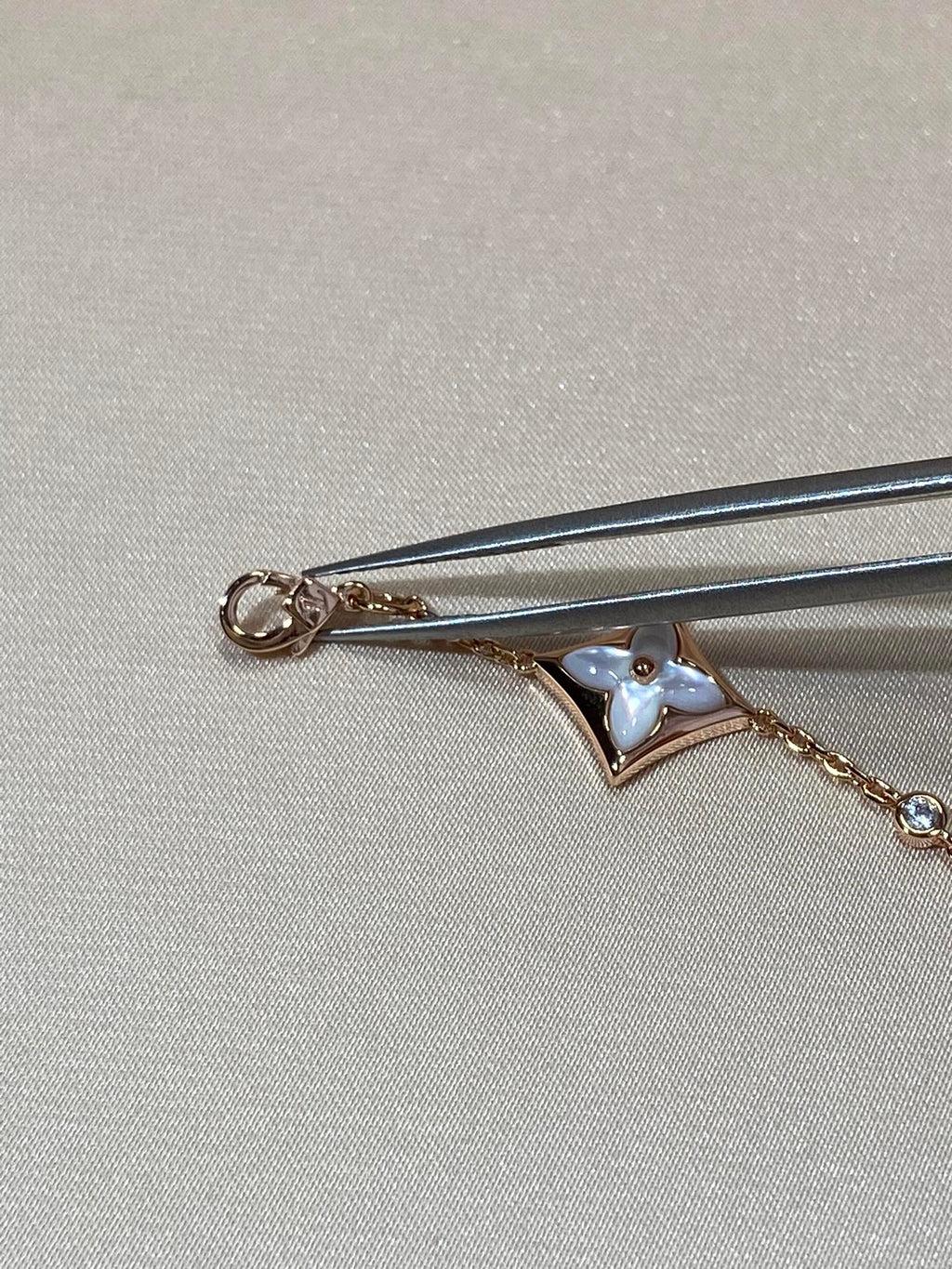 Armband mit 4 MOP Diamanten im ¡®Dream¡¯STAR-Motiv aus Roségold