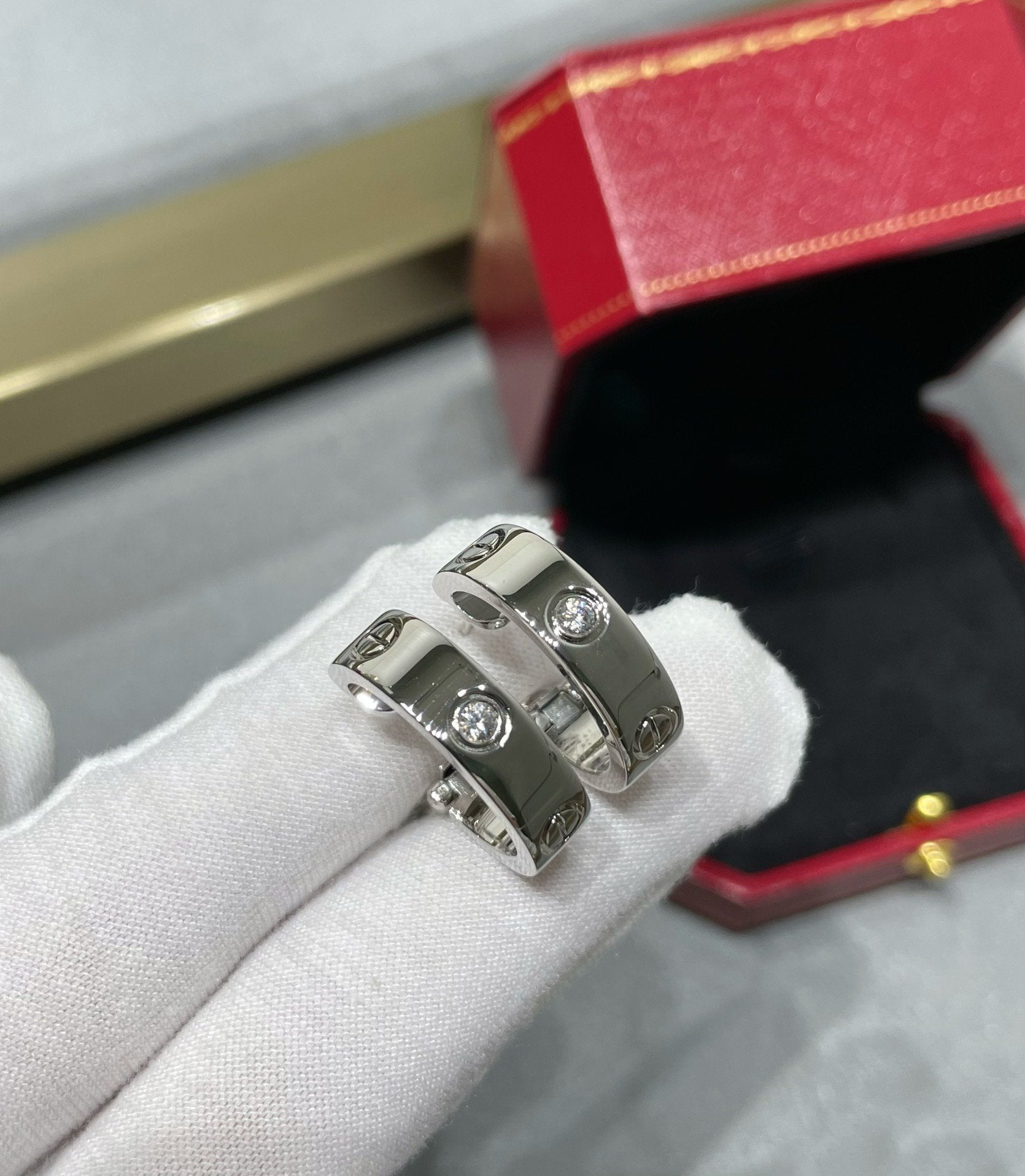 ¡®Dream¡¯LOVE 5.5MM 1 DIAMOND EARRINGS