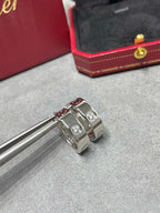 「ドリーム」ラブ 5.5MM 1 ダイヤモンドピアス