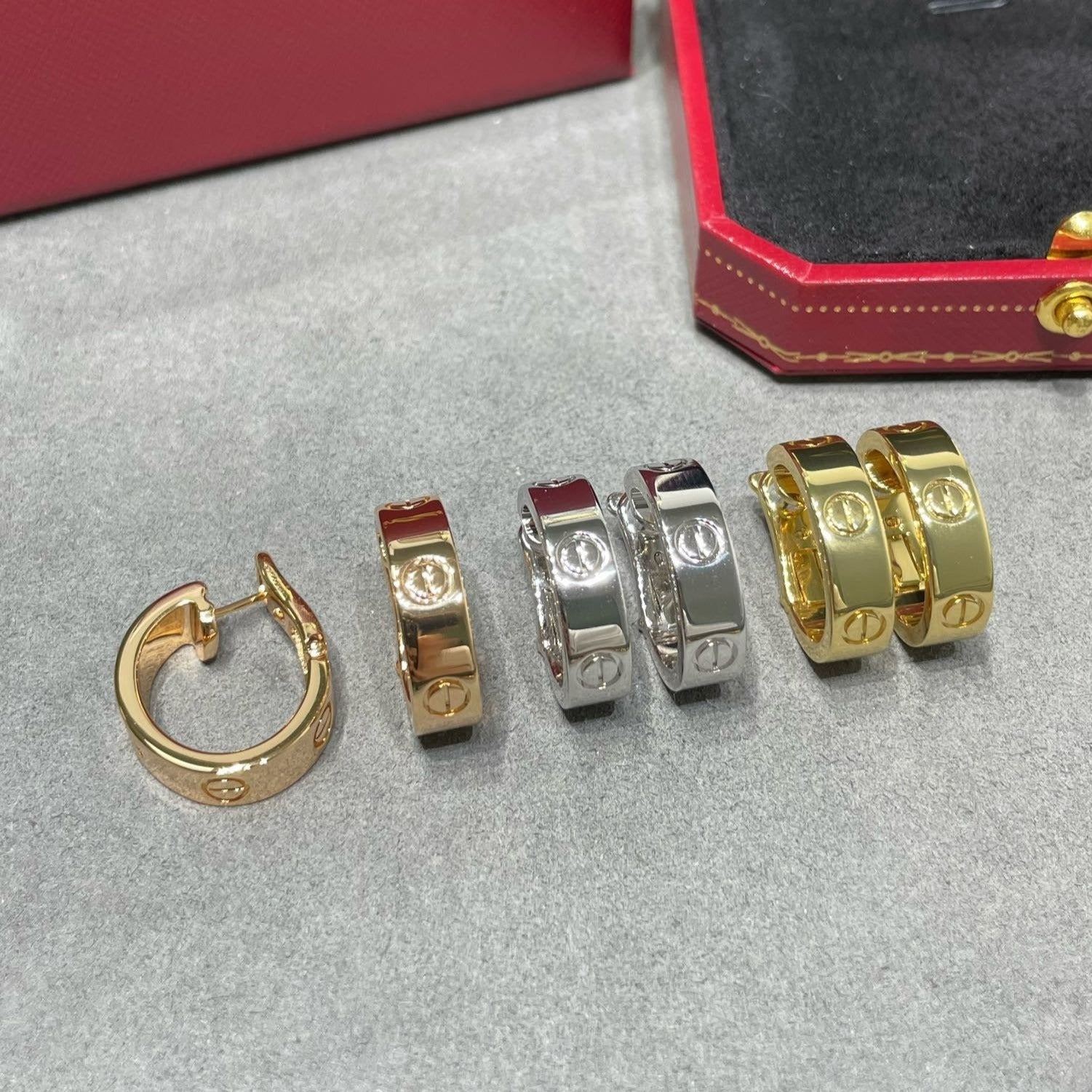 ¡®Dream¡¯LOVE 5.5MM EARRINGS