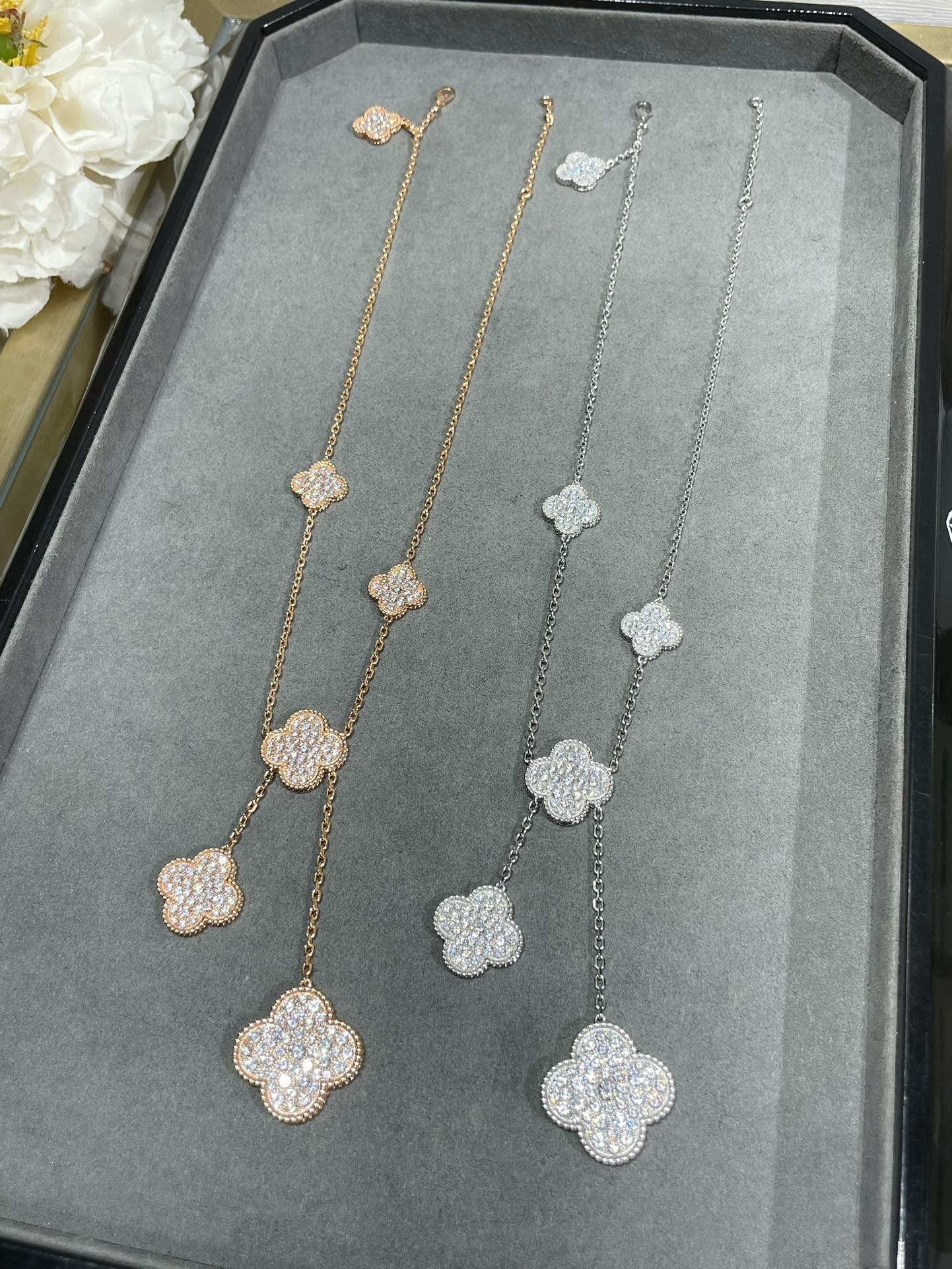 ¡®Dream¡¯CLOVER 6 MOTIF DIAMOND PAVED NECKLACE