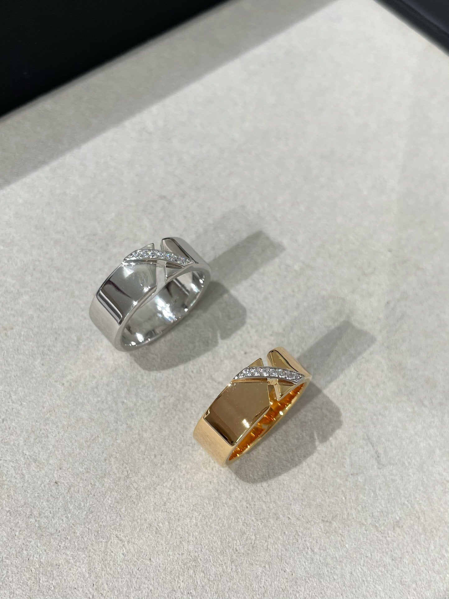 ¡®Dream¡¯LIENS EVIDENCE DIAOMOND RING