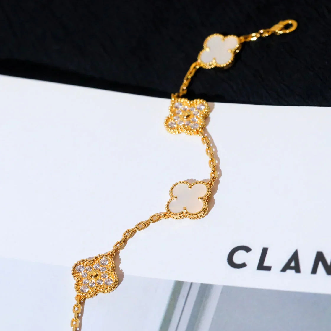 [Dream]New CLOVER WHITE PEARL MOP 5 MOTIF BRACELET COLLECTION