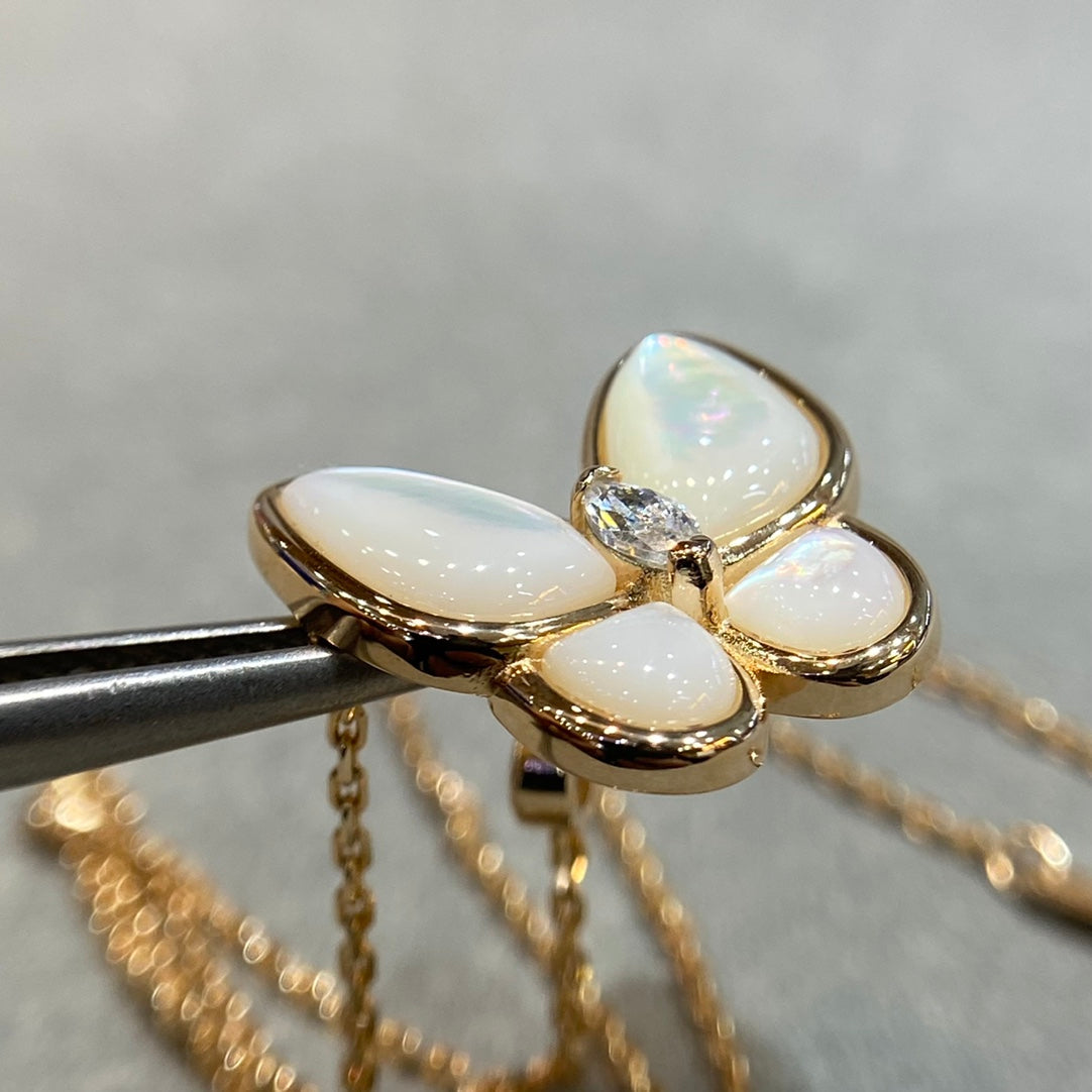 ¡®Dream¡¯BUTTERFLY MOP DIAMOND NECKLACE