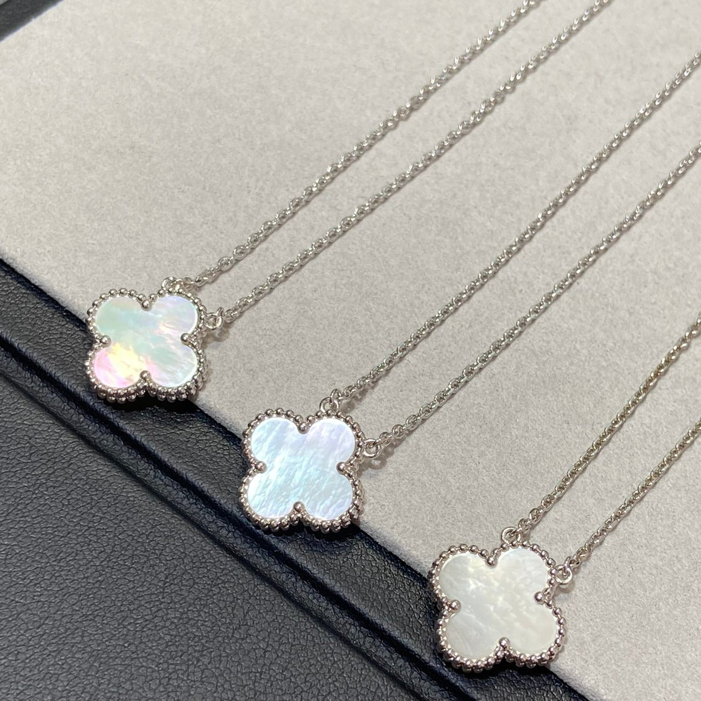 ¡®Dream¡¯CLOVER MEDIUM SILVER WHITE MOP NECKLACE
