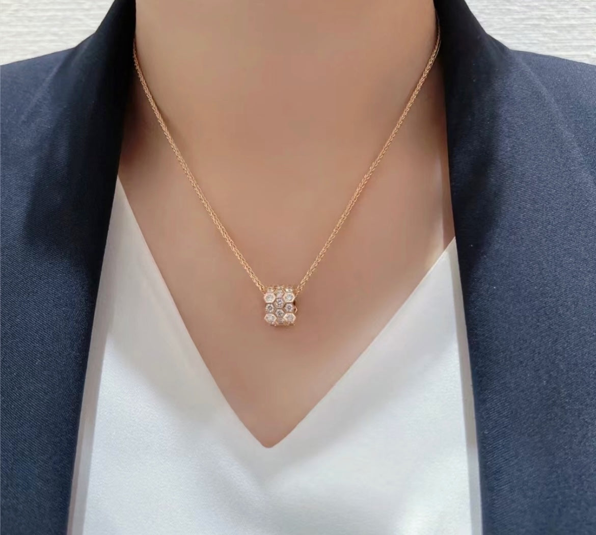 ¡®Dream¡¯BEE LOVE DIAMOND PAVED 3 ROW NECKLACE