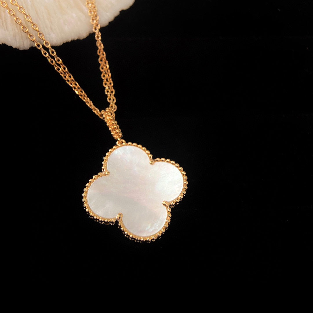 ¡®Dream¡¯CLOVER 25MM MOP LARGE PENDANT NECKLACE