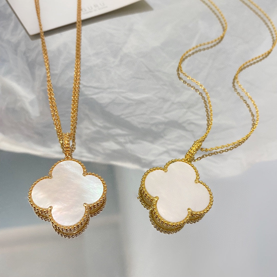 ¡®Dream¡¯CLOVER 25MM MOP LARGE PENDANT NECKLACE