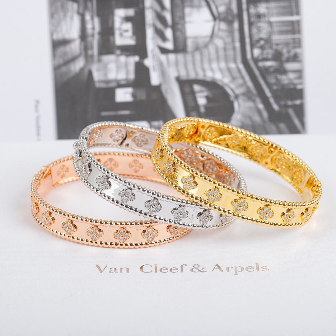 ¡®Dream¡¯CLOVER BRACELET 8MM DIAMONDS