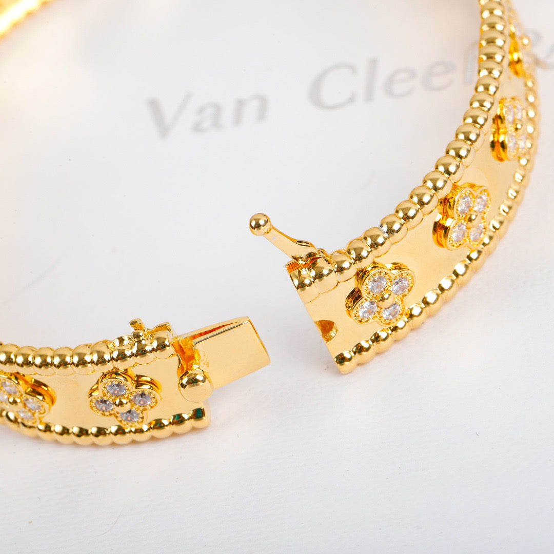 ¡®Dream¡¯CLOVER BRACELET 8MM DIAMONDS