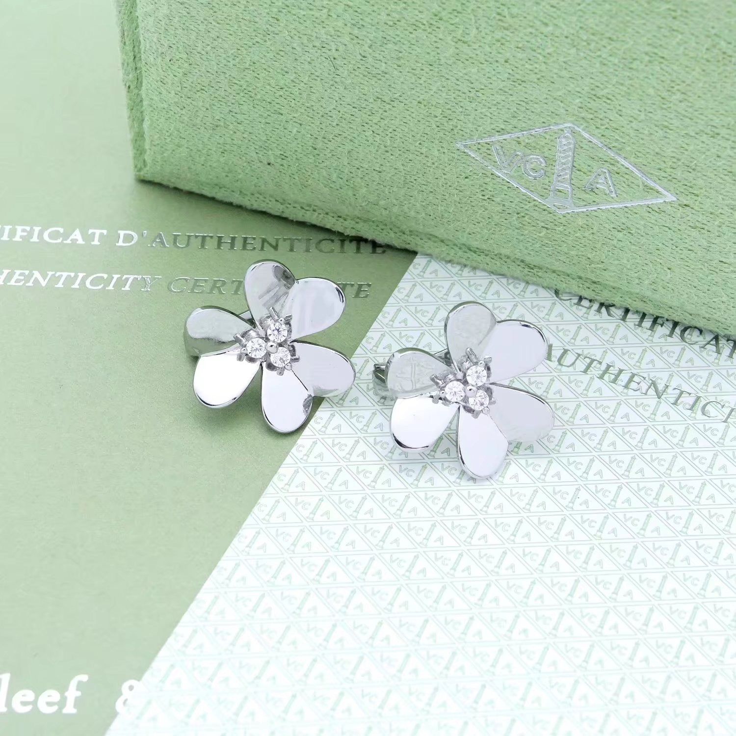 ¡®Dream¡¯FRIVOLE EARRINGS- LARGE MODEL