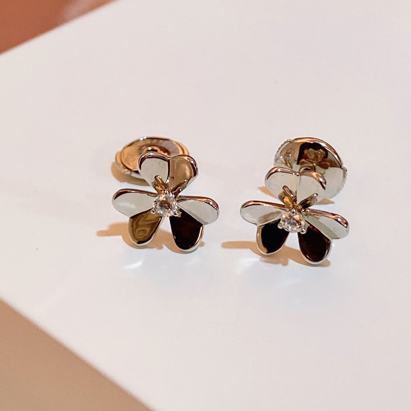 ¡®Dream¡¯FRIVOLE MINI FLOWER EARRINGS