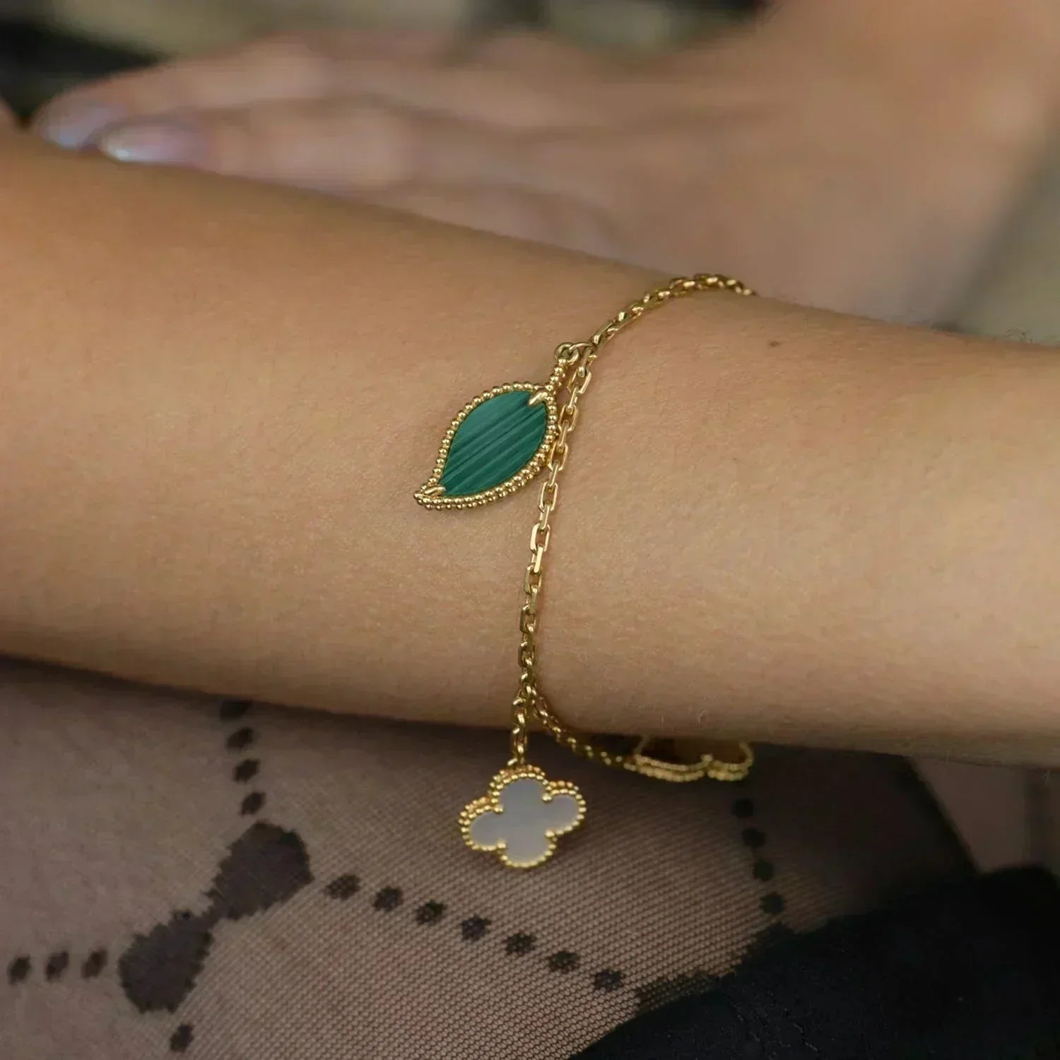 ¡®Dream¡¯LUCKY SPRING 5 MOTIF GOLD BRACELET