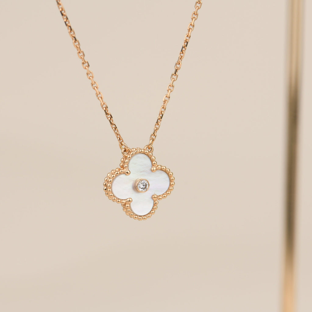 ¡®Dream¡¯CLOVER 15MM DIAMOND WHITE FRITILLARIA NECKLACE