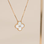 ¡®Dream¡¯CLOVER 15MM DIAMOND WHITE FRITILLARIA NECKLACE