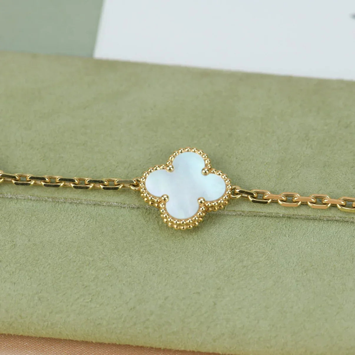 [Dream]New CLOVER WHITE PEARL MOP 5 MOTIF BRACELET COLLECTION