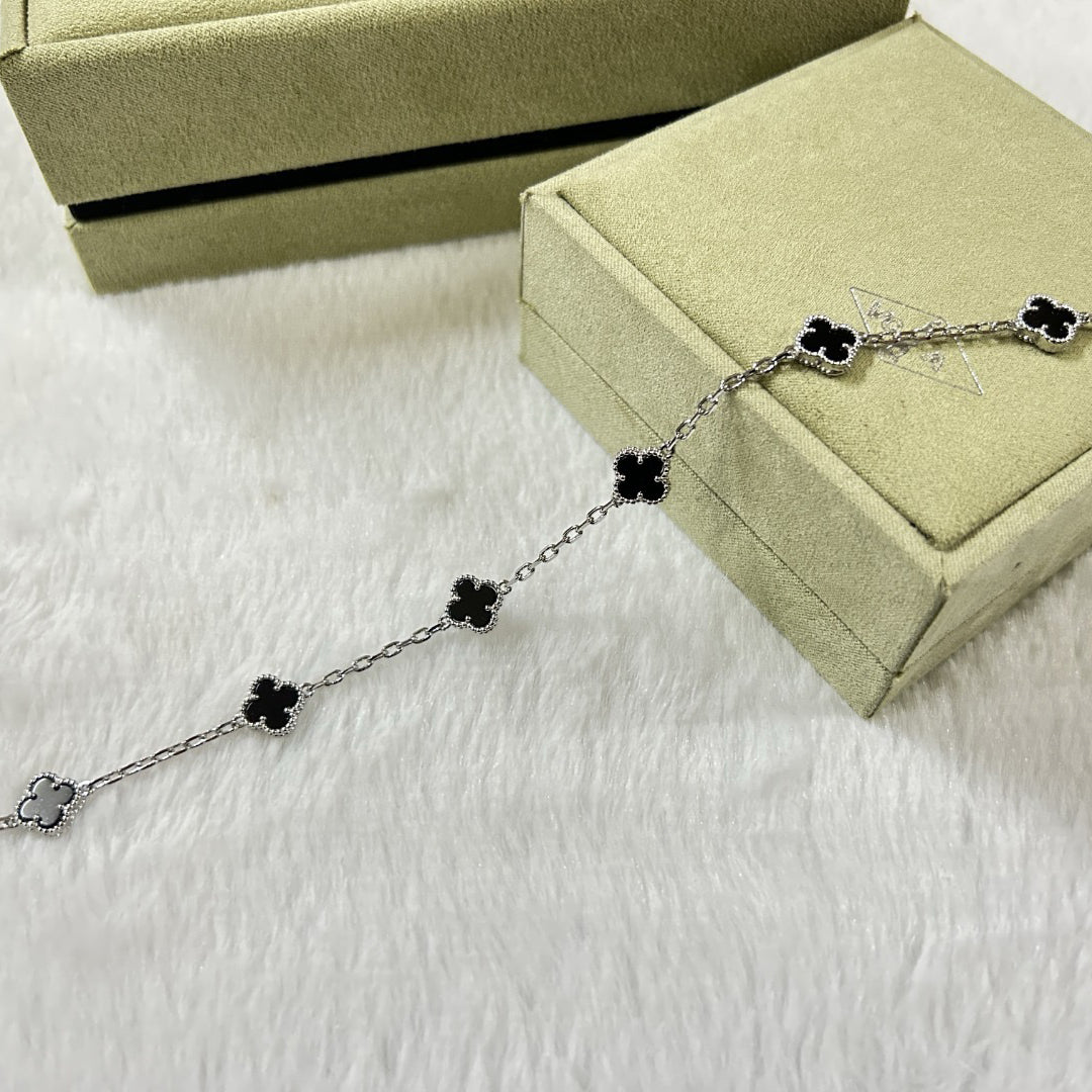 [¡®Dream¡¯]CLOVER 6 MOTIF  ONYXS BRACELET