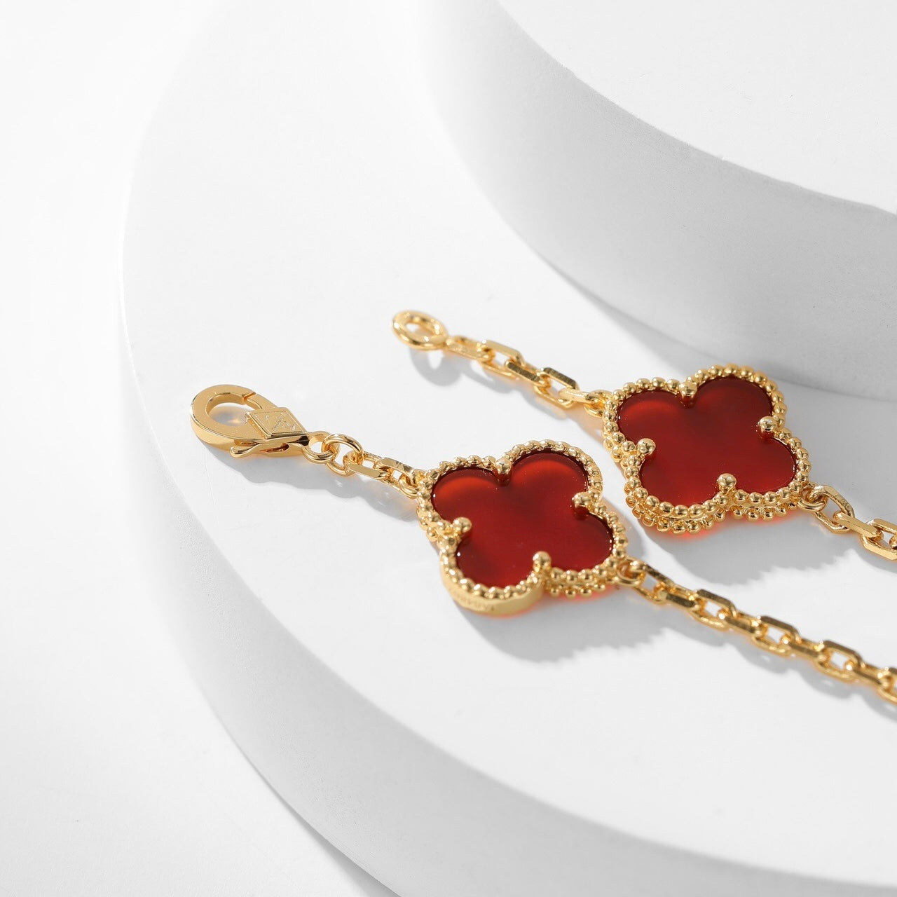¡®Dream¡¯CLOVER 10 MOTIFS CARNELIAN NECKLACE
