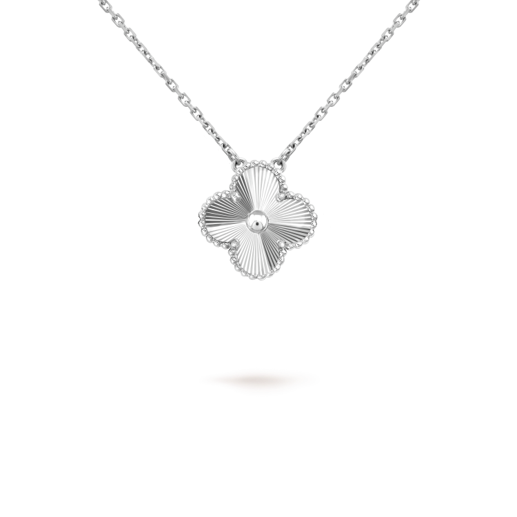 ¡®Dream¡¯CLOVER 15MM LASER NECKLACE SILVER