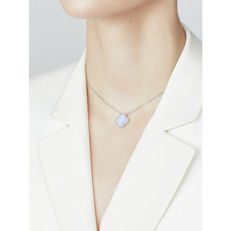 ¡®Dream¡¯CLOVER 15MM BLUE CHALCEDONY NECKLACE SILVER