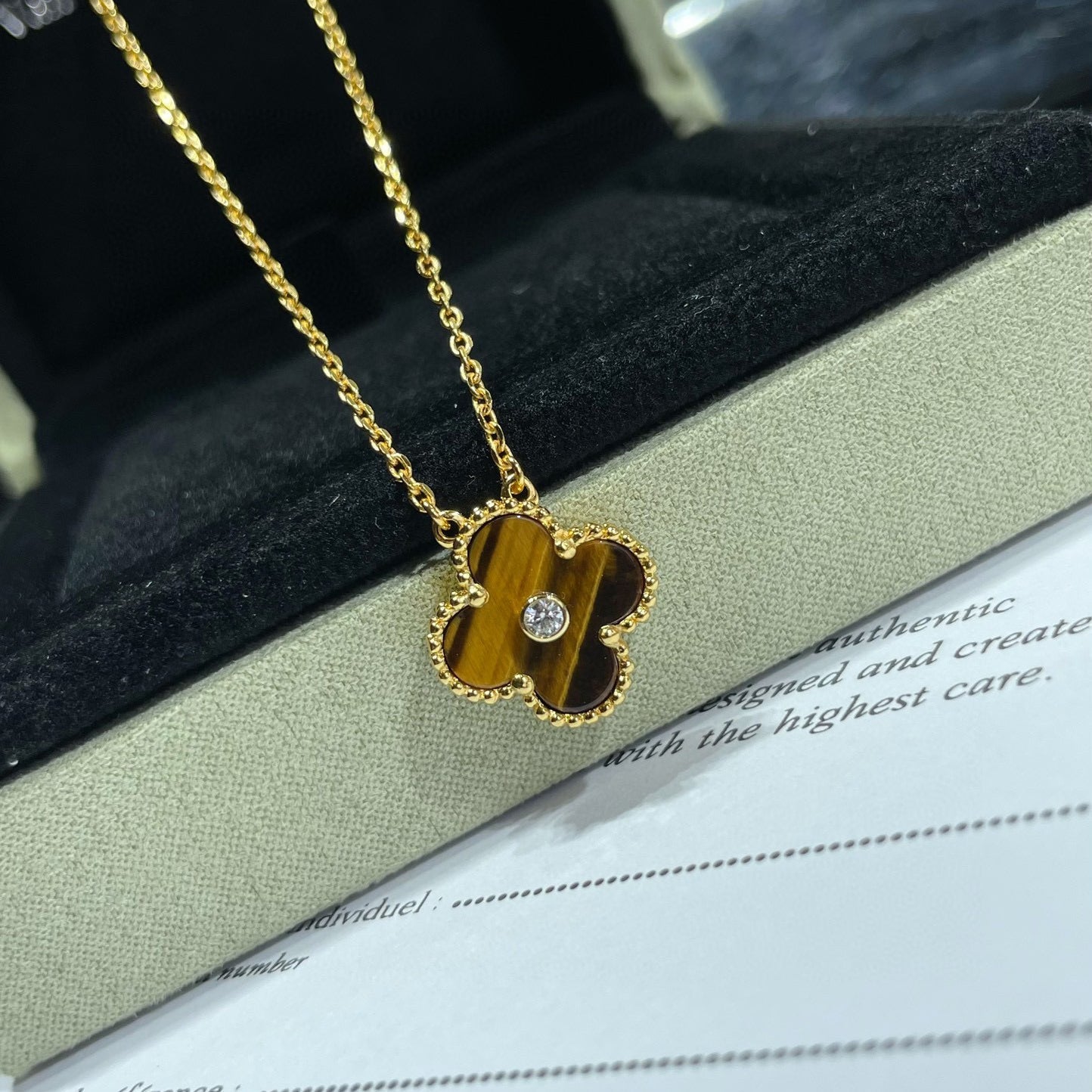 ¡®Dream¡¯CLOVER 15MM DIAMOND AND YELLOW TIGER'S EYE AGATE necklace