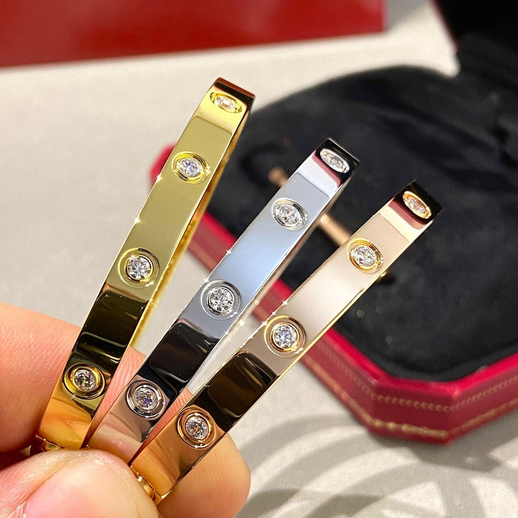 「ドリーム」LOVEブレスレット 6.1MM ダイヤモンド10石