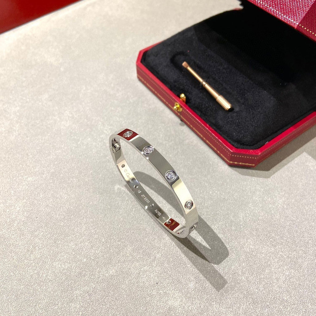 「ドリーム」LOVEブレスレット 6.1MM ダイヤモンド10石