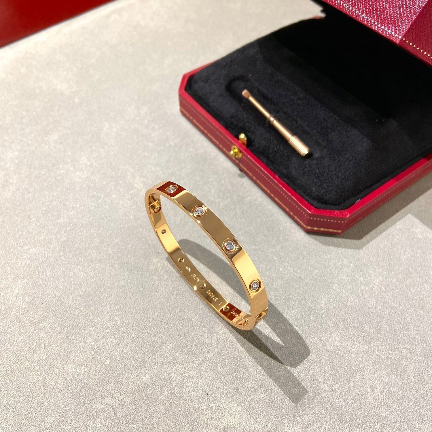 「ドリーム」LOVEブレスレット 6.1MM ダイヤモンド10石