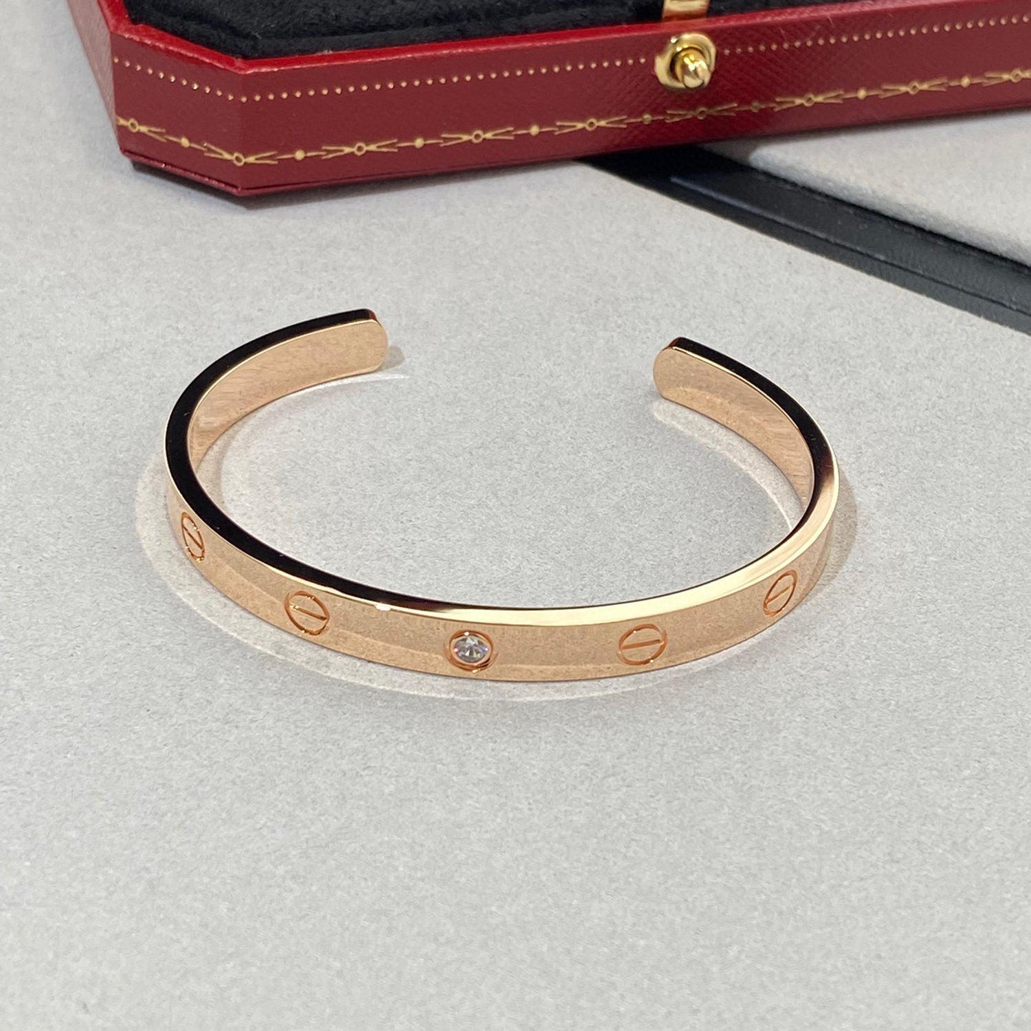 ¡®Dream¡¯LOVE BRACELET 6.1MM 1 DIAMOND OPEN CUFF