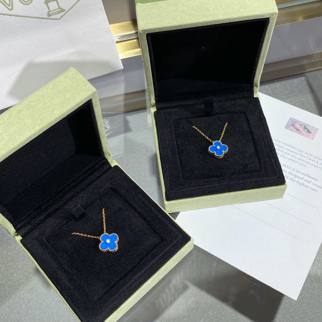 ¡®Dream¡¯CLOVER 15MM DIAMOND AND BLUE AGATE NECKLACE