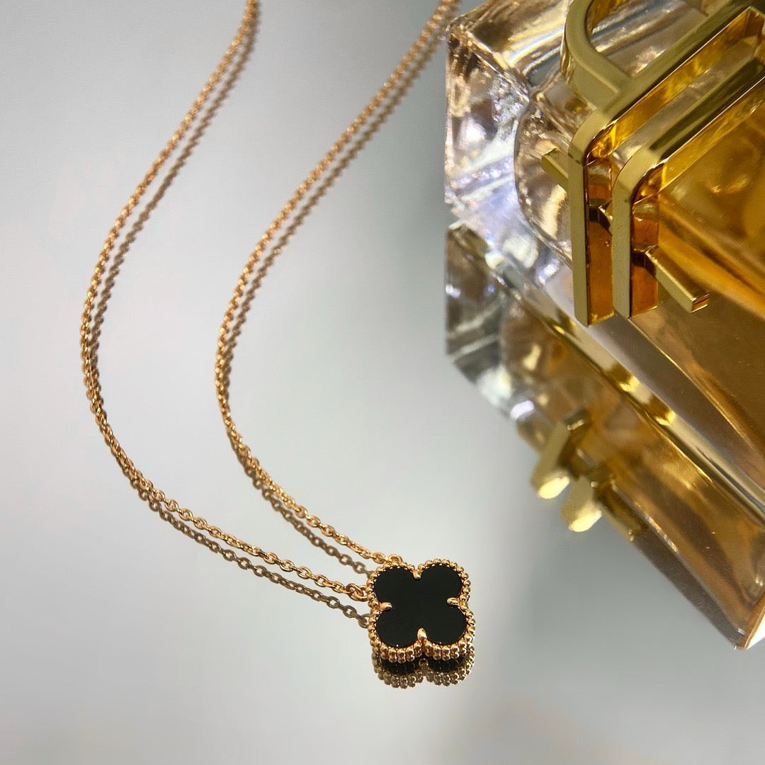 ¡®Dream¡¯CLOVER 15MM BLACK ONYX SINGLE FLOWER NECKLACE