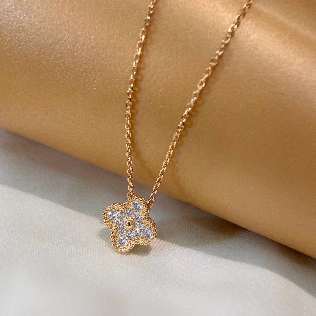 ¡®Dream¡¯CLOVER 15MM DIAMOND SINGLE FLOWER NECKLACE