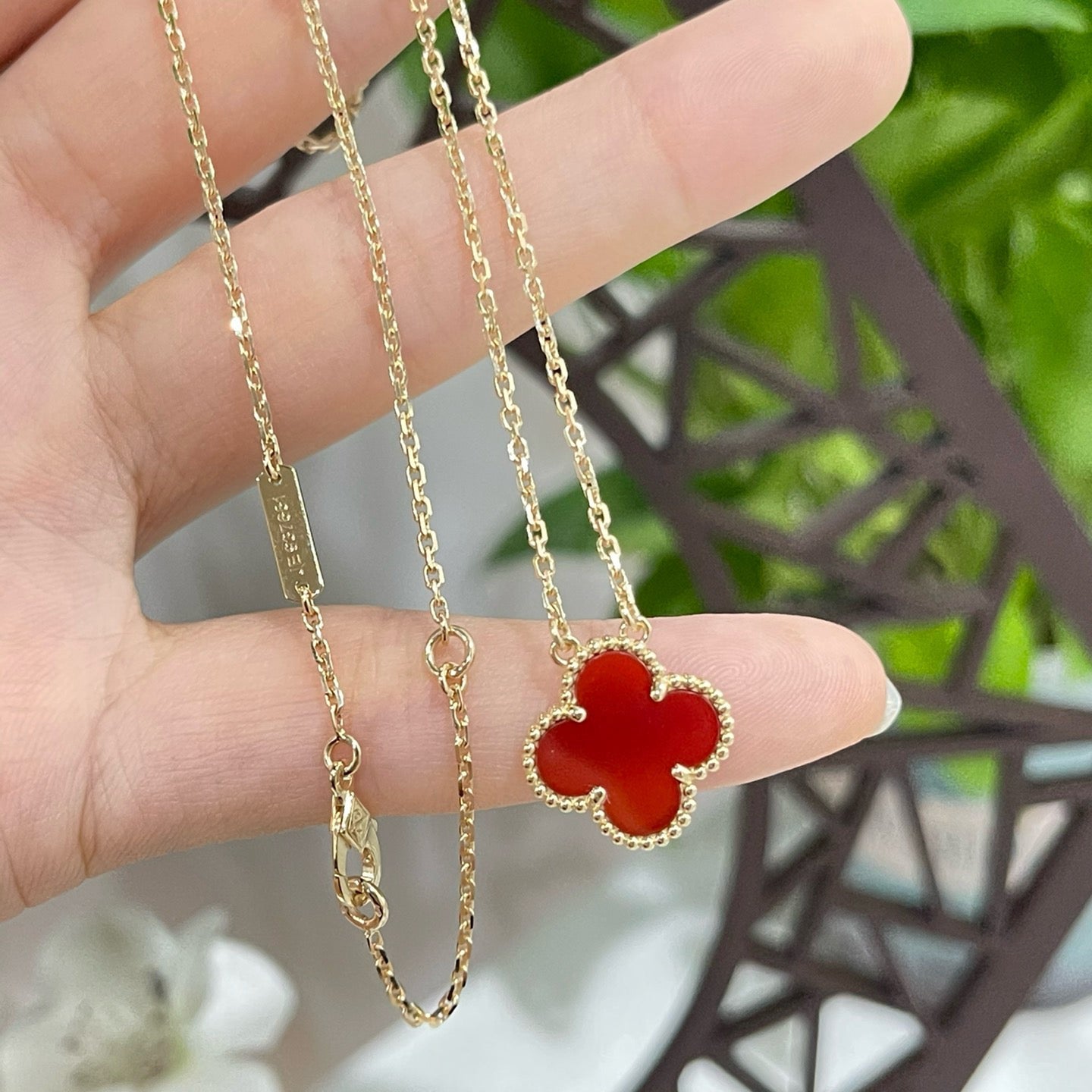 ¡®Dream¡¯CLOVER 15MM CARNELIAN SINGLE FLOWER NECKLACE