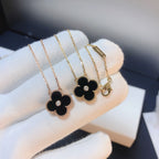 ¡®Dream¡¯CLOVER 15MM DIAMOND ONYX NECKLACE