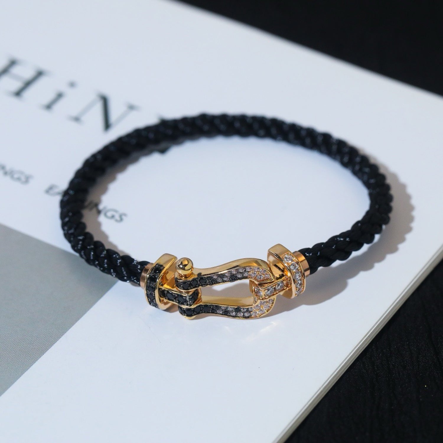 ¡®Dream¡¯FORCE LARGE HORSESHOE BLACK WHITE DIAMOND BRACELET ROSE GOLD