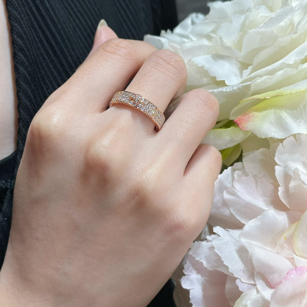 ¡®Dream¡¯KELLY PINK GOLD DIAMOND RING