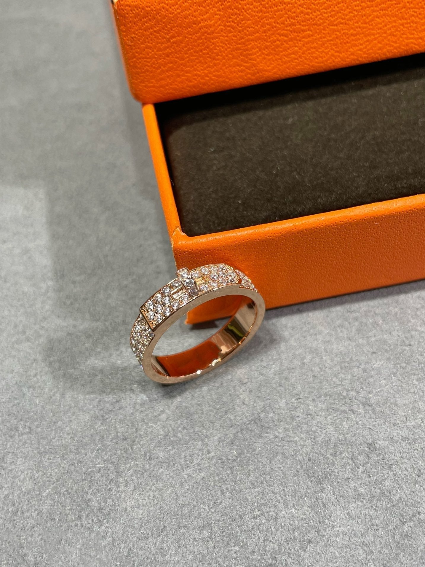 ¡®Dream¡¯KELLY PINK GOLD DIAMOND RING