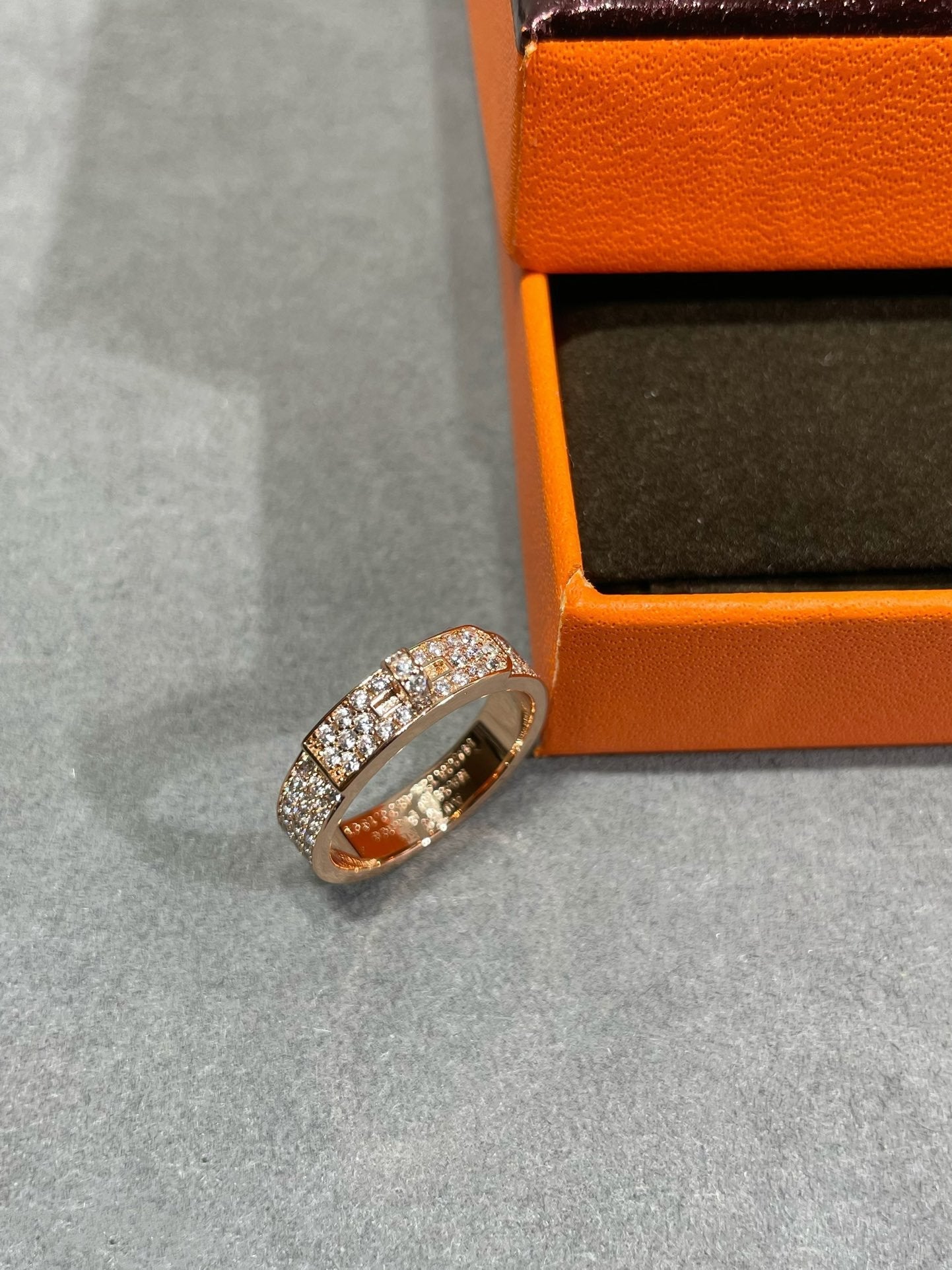 ¡®Dream¡¯KELLY PINK GOLD DIAMOND RING