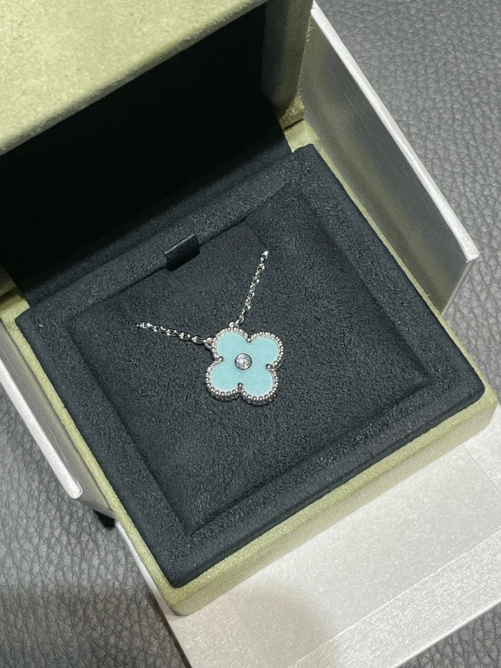 ¡®Dream¡¯CLOVER 1 DIAMOND LIGHT BLUE SILVER NECKLACE
