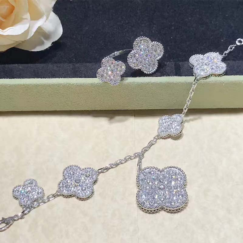 ¡®Dream¡¯CLOVER 6 MOTIFS SILVER DIAMOND BRACELET