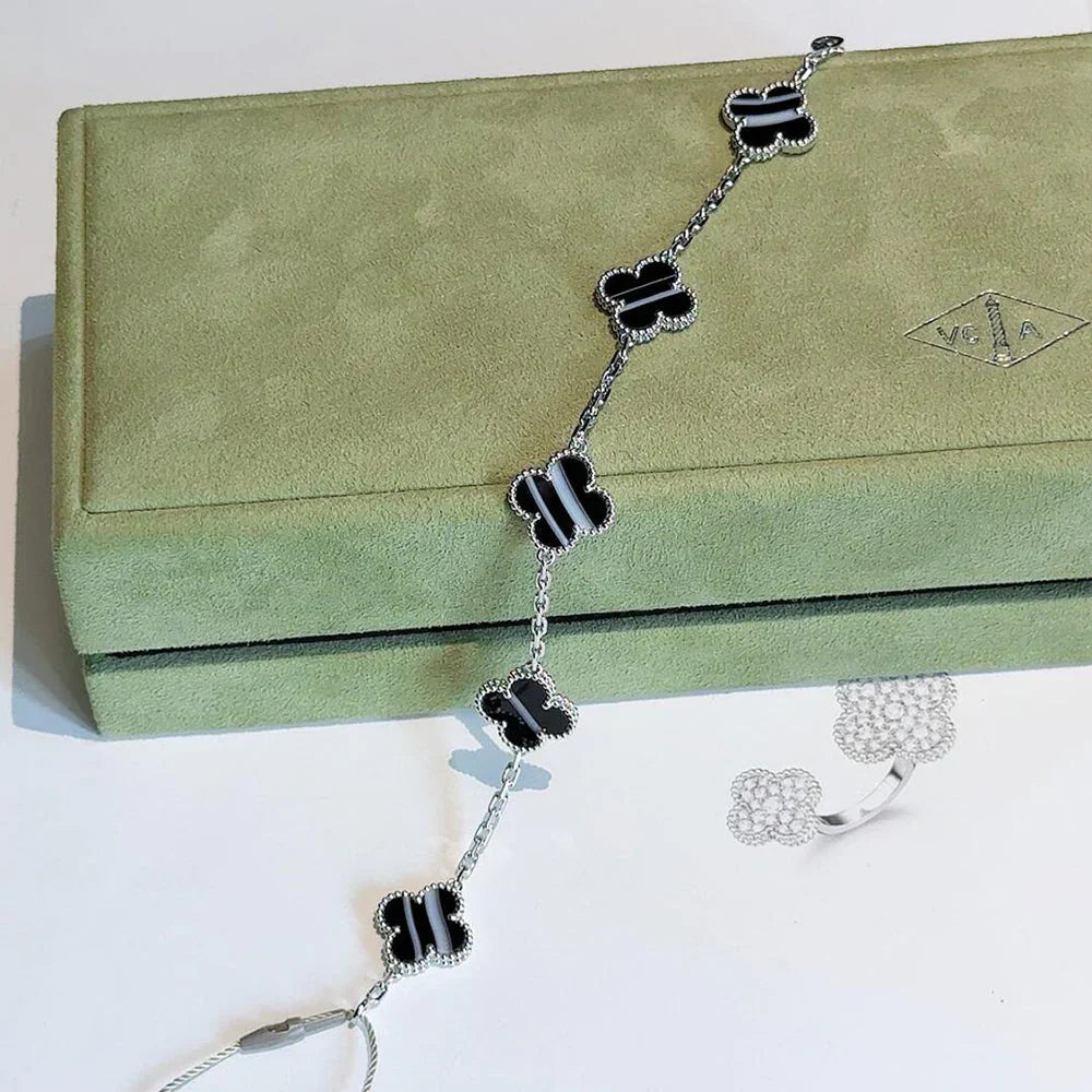 [Dream]New  CLOVER 5 MOTIF PULSAR STONE BRACELET COLLECTION