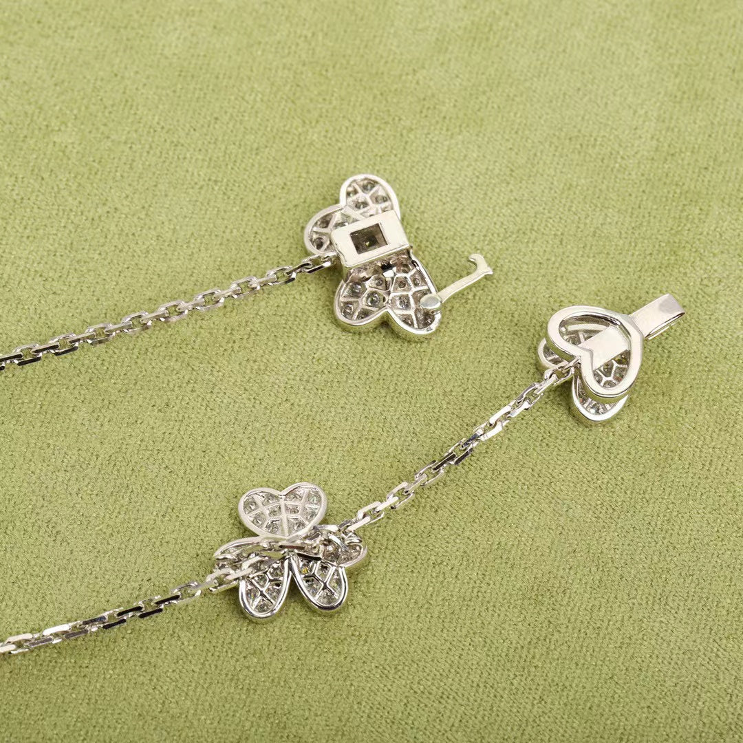 ¡®Dream¡¯FRIVOLE SILVER 9 FLOWERS NECKLACE