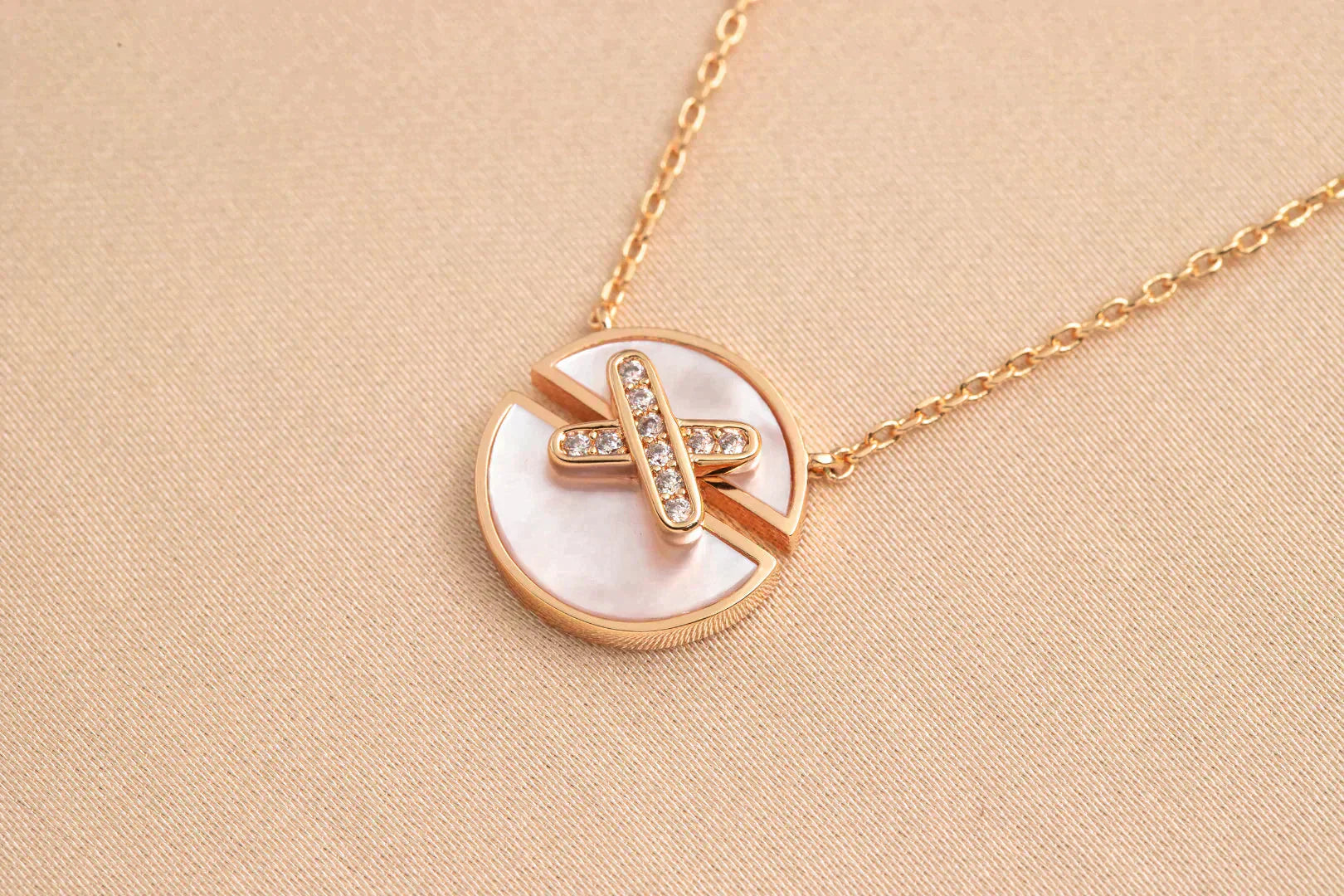 ¡®Dream¡¯JEUX DE ROSE GOLD DIAMOND NECKLACE