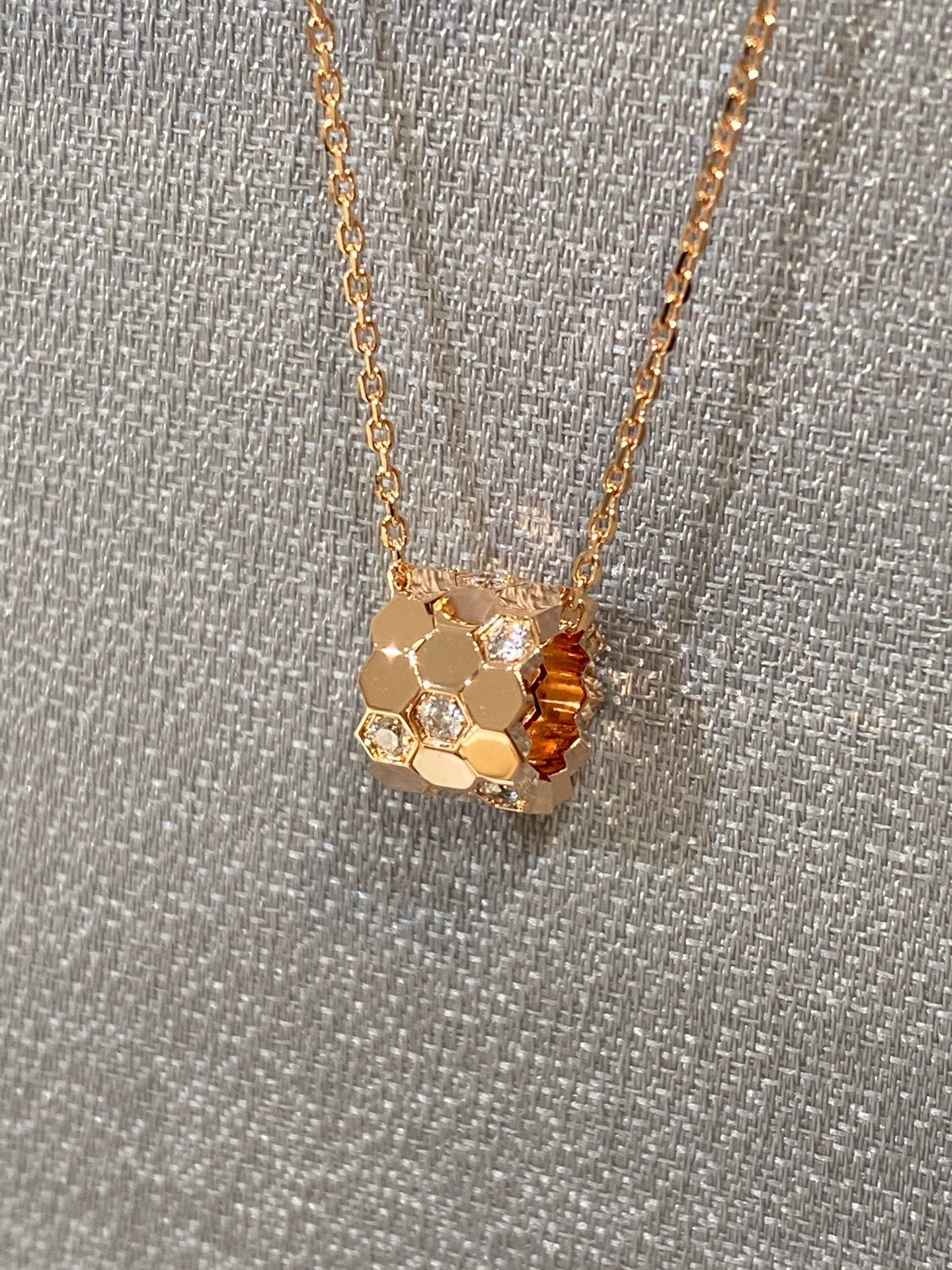 ¡®Dream¡¯BEE LOVE DIAMOND NECKLACE