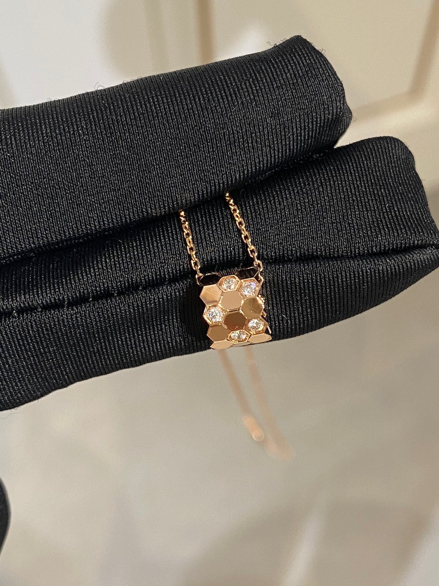 ¡®Dream¡¯BEE LOVE DIAMOND NECKLACE