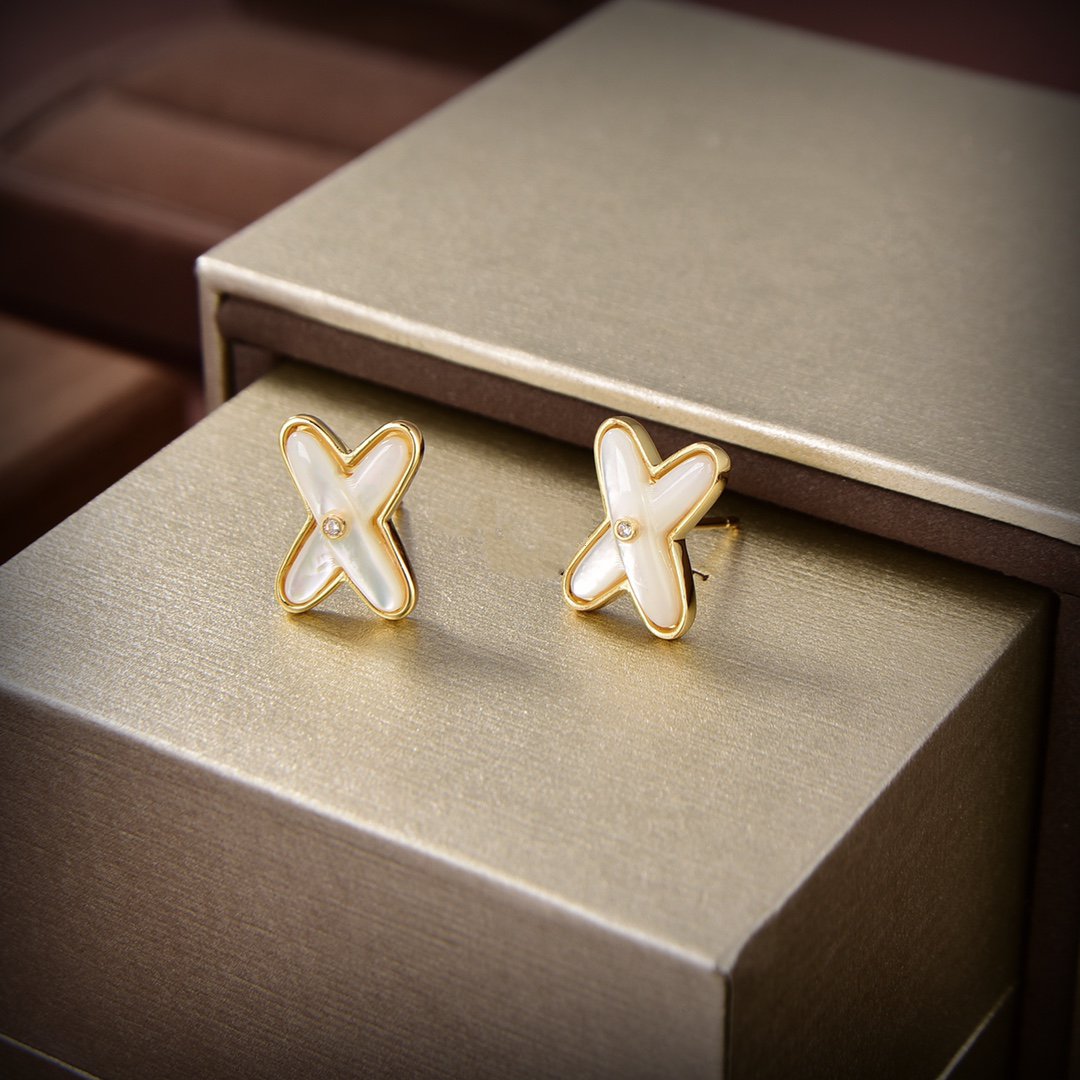 ¡®Dream¡¯JEUX DE WHITE MOP GOLD DIAMOND EARRINGS