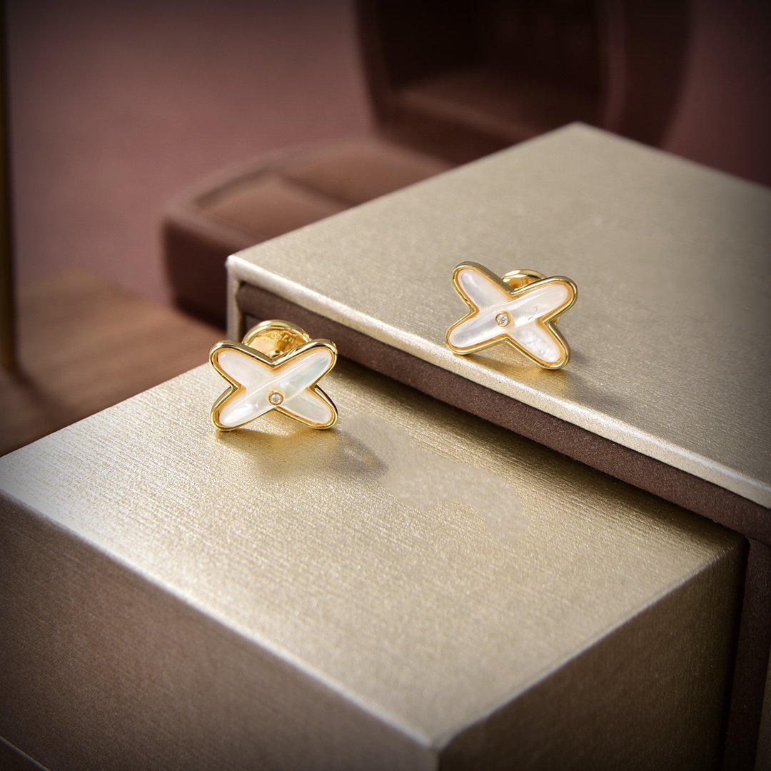 ¡®Dream¡¯JEUX DE WHITE MOP GOLD DIAMOND EARRINGS