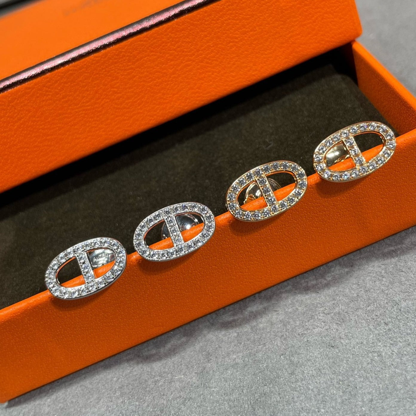 ¡®Dream¡¯HM FULL DIAMOND PIG NOSE STUD EARRINGS