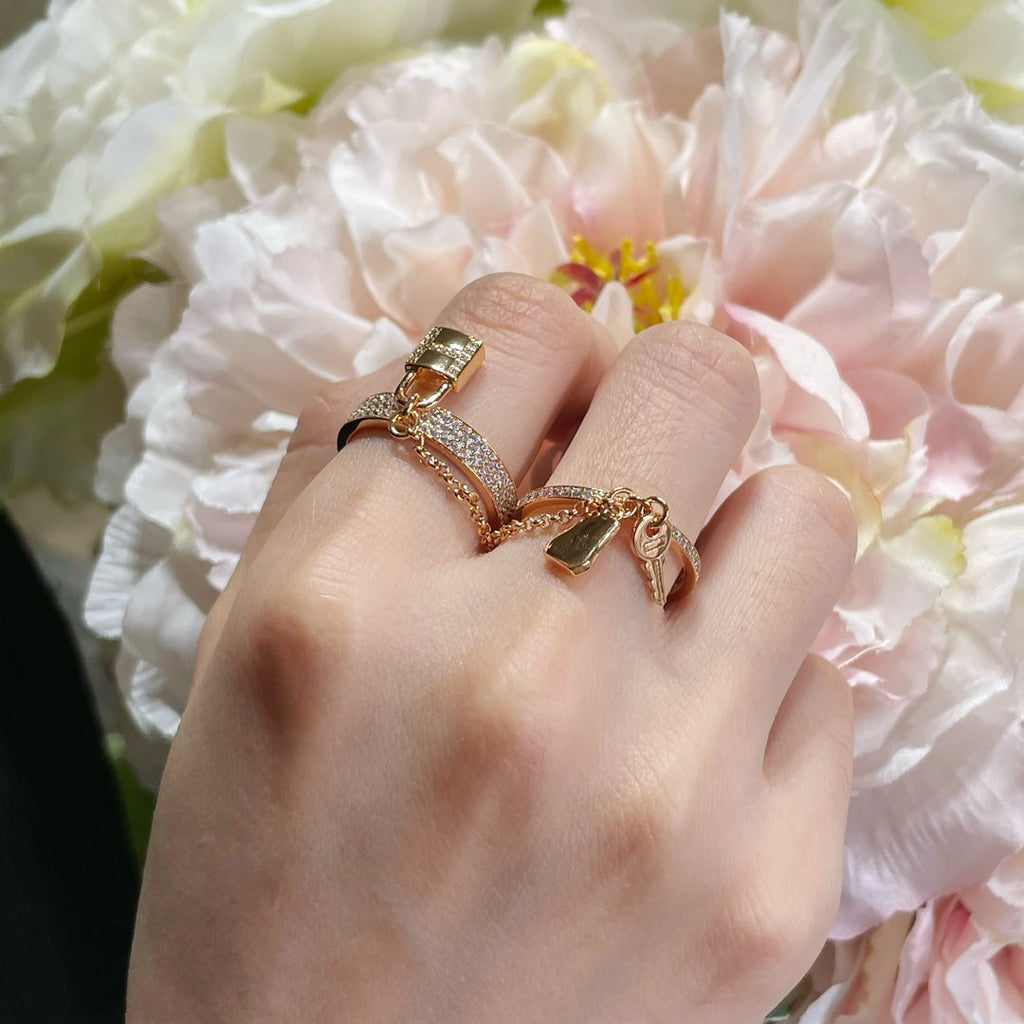 ¡®Dream¡¯HM KELLY CLOCHETTE DOUBLE RING IN  WITH DIAMONDS